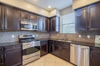 Photo #5: 6160217 Listing