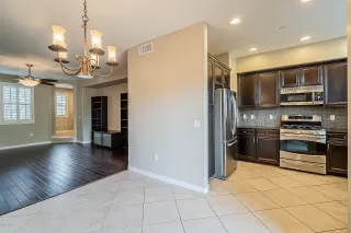 Photo #6: 6160217 Listing