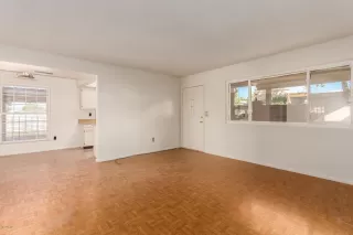 Photo #6: 6160312 Listing 