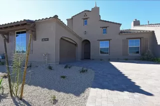 Photo #2: 6160344 Listing