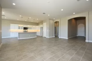 Photo #4: 6160344 Listing