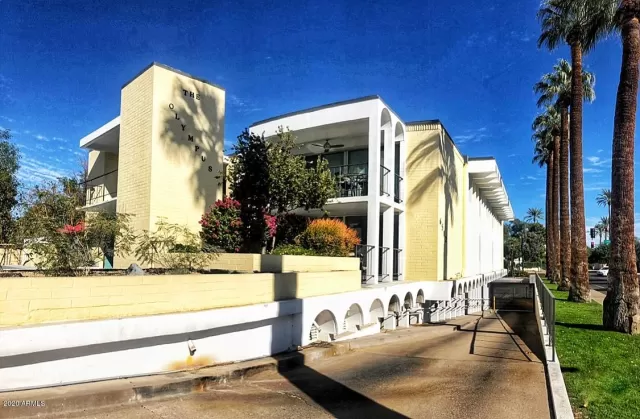 MLS: 6160423 Condo For Sale