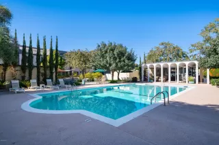 Photo #6: 6160423 Listing