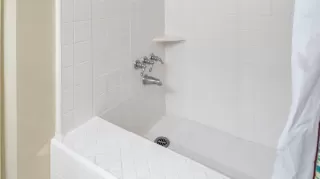 Photo #6: 6160493 Listing