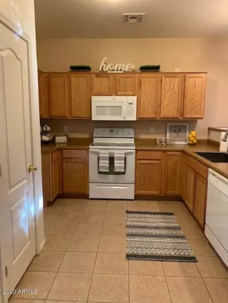 Photo #5: 6160523 Listing 