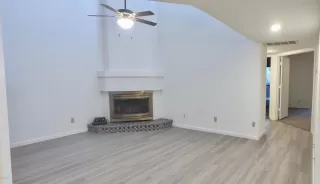 Photo #4: 6160559 Listing