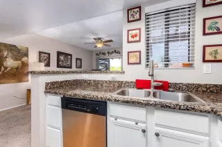 Photo #3: 6160728 Listing 