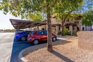 Photo #5: 6160728 Listing 