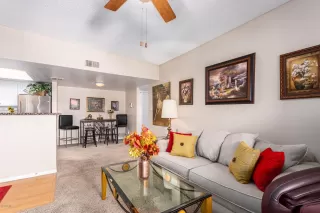 Photo #6: 6160728 Listing 