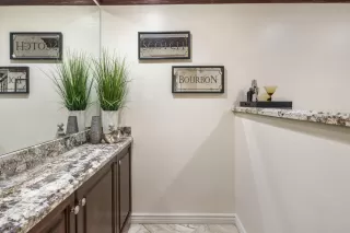 Photo #3: 6160763 Listing