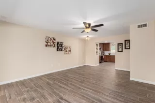 Photo #4: 6160788 Listing 