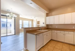 Photo #4: 6160993 Listing