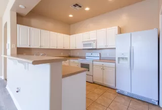 Photo #5: 6160993 Listing