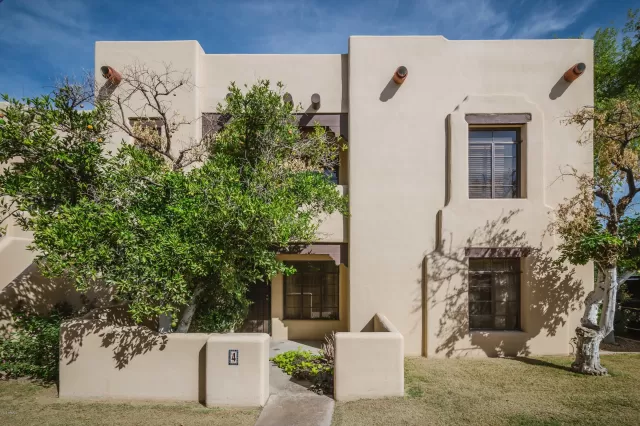 MLS: 6161050 Condo For Sale