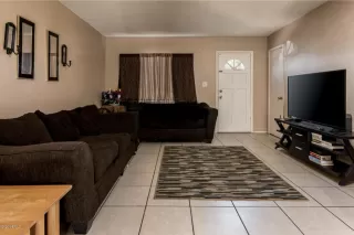 Photo #2: 6161132 Listing