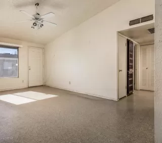 Photo #5: 6161161 Listing 