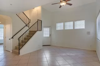 Photo #5: 6161382 Listing