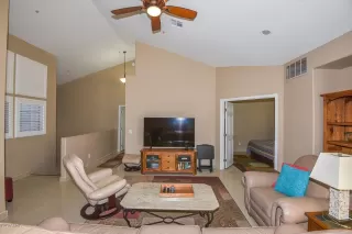 Photo #5: 6161472 Listing