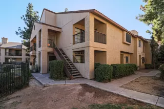 Photo #5: 6161536 Listing