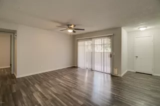 Photo #3: 6161680 Listing