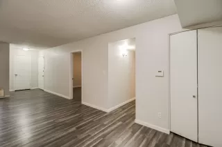 Photo #6: 6161680 Listing