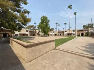 Photo #6: 6161687 Listing