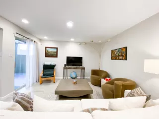 Photo #1: 6161733 Listing 