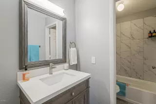 Photo #5: 6161780 Listing 