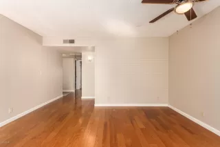 Photo #6: 6161787 Listing 