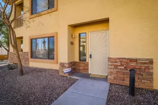 Photo #1: 6161829 Listing 