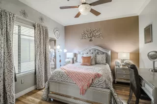 Photo #6: 6161829 Listing 