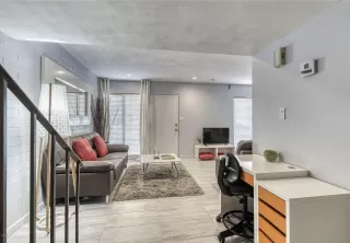 Photo #6: 6161933 Listing