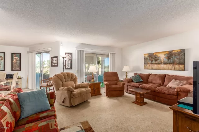 MLS: 6161942 Condo For Sale