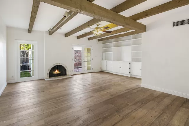 MLS: 6162285 Condo For Sale