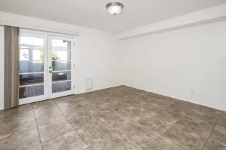 Photo #6: 6162285 Listing