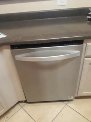 Photo #5: 6162303 Listing 