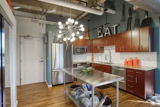 Photo #6: 6162337 Listing