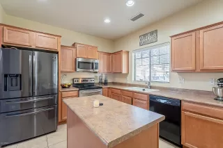 Photo #6: 6162388 Listing 