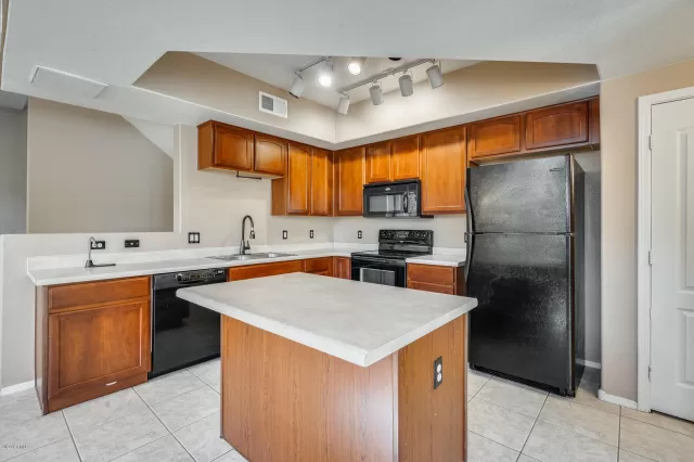 MLS: 6162426 Condo For Sale