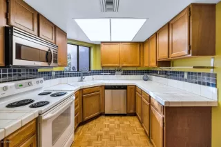 Photo #2: 6162478 Listing