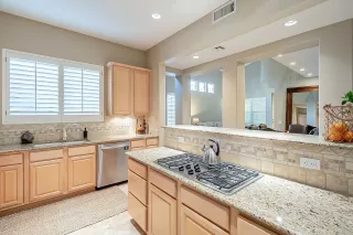 Photo #5: 6162736 Listing 