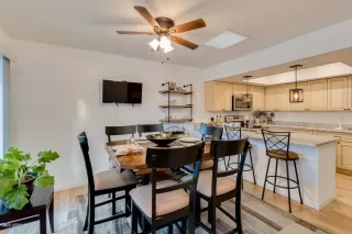 Photo #5: 6162817 Listing