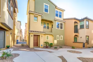 Photo #2: 6162869 Listing 