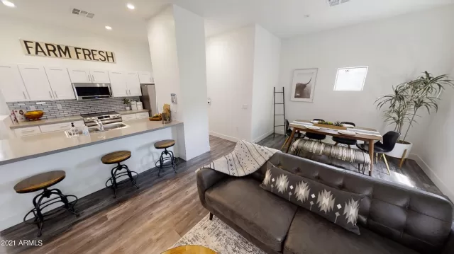 MLS: 6162917 Condo For Sale