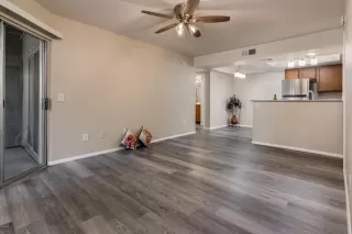 Photo #3: 6163063 Listing