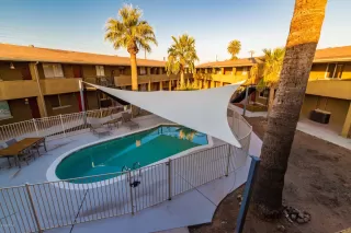 Photo #1: 6163080 Listing 