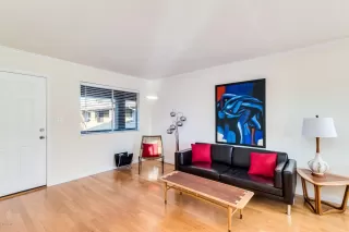 Photo #5: 6163080 Listing 