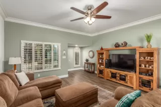 Photo #2: 6163096 Listing