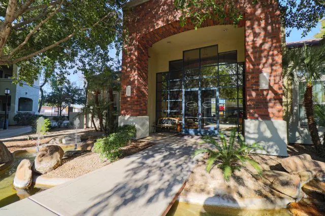 MLS: 6163117 Condo For Sale