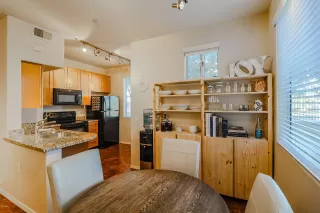 Photo #6: 6163117 Listing